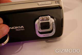 Illustration for article titled Nokia N96 Hands-On: Basically a Video Oriented N95